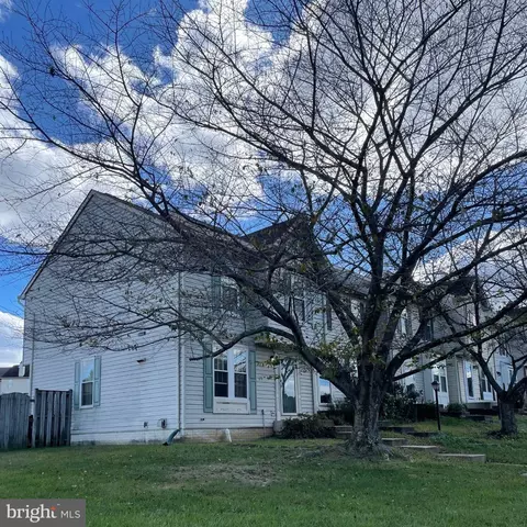 3411 Belleplain Ct, Dumfries, VA 22026