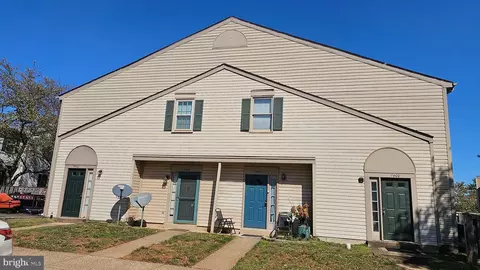 7404 Rokeby Dr, Manassas, VA 20109