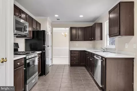 17196 Larkin Dr, Dumfries, VA 22026 photo 14