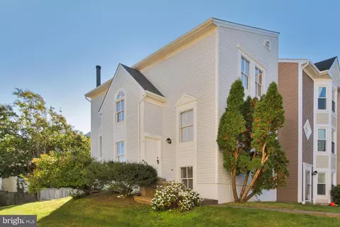 12157 Presidio Way, Woodbridge, VA 22192