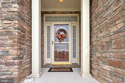 5989 Upland Meadow Ct, Gainesville, VA 20155 photo 6