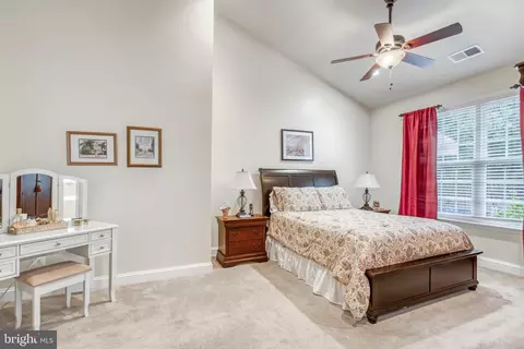 5989 Upland Meadow Ct, Gainesville, VA 20155 photo 12