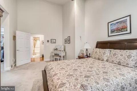 5989 Upland Meadow Ct, Gainesville, VA 20155 photo 11