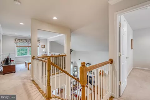 5989 Upland Meadow Ct, Gainesville, VA 20155 photo 38
