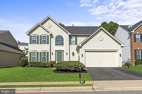 2032 Pyxie Way, Woodbridge, VA 22192