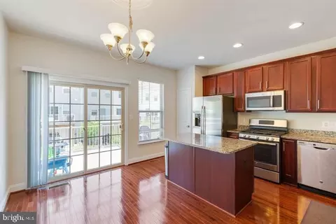 4512 Potomac Highlands Cir, Triangle, VA 22172 photo 12