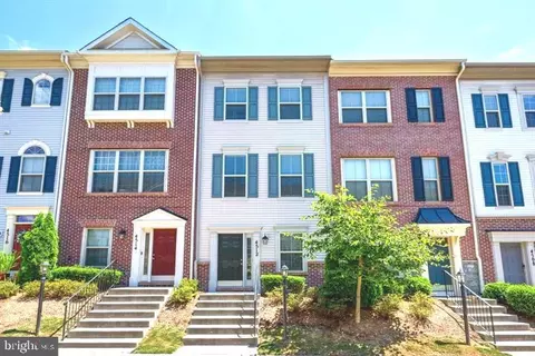 4512 Potomac Highlands Cir, Triangle, VA 22172