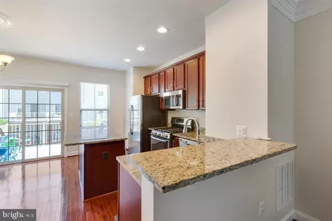 4512 Potomac Highlands Cir, Triangle, VA 22172 photo 10