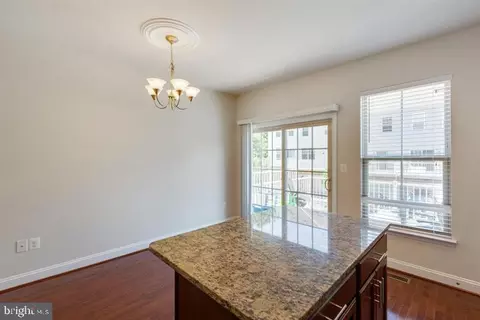 4512 Potomac Highlands Cir, Triangle, VA 22172 photo 13