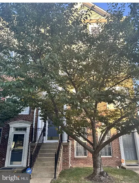 15532 John Diskin Cir, Woodbridge, VA 22191