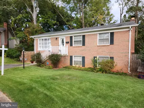 4201 Evergreen Dr, Woodbridge, VA 22193