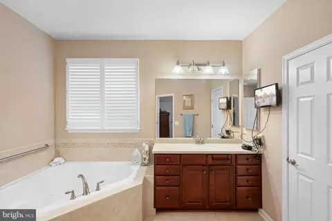 16548 Sparkling Brook Loop, Dumfries, VA 22025 photo 28
