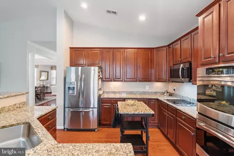 16548 Sparkling Brook Loop, Dumfries, VA 22025 photo 18