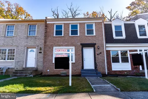 2001 Mayflower Dr, Woodbridge, VA 22192