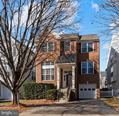 9146 Mineola Ct, Manassas, VA 20111