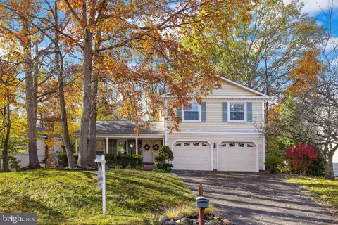 3381 Flint Hill Pl, Woodbridge, VA 22192
