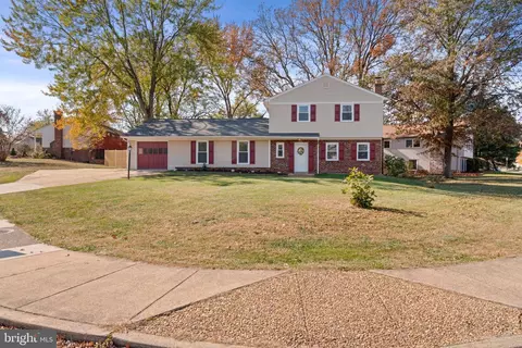 9737 Copeland Dr, Manassas, VA 20109 photo 4
