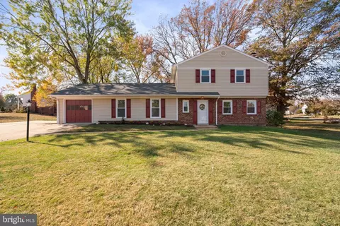 9737 Copeland Dr, Manassas, VA 20109
