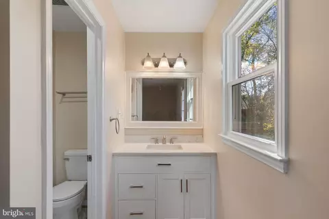 9737 Copeland Dr, Manassas, VA 20109 photo 25