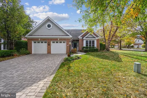 5454 Rodriquez Ln, Haymarket, VA 20169