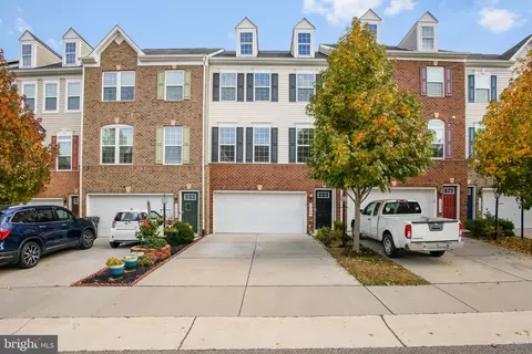 1736 Dorothy Ln, Woodbridge, VA 22191