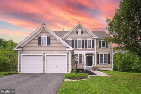 17044 Anns Brook Ct, Woodbridge, VA 22191