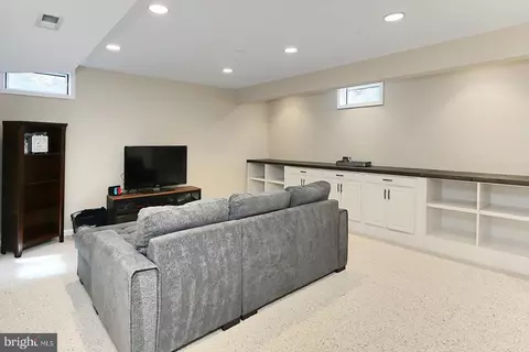 12021 Thornbrooke Ct, Bristow, VA 20136 photo 37
