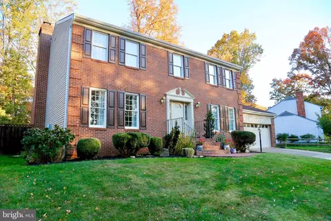 15513 Golf Club Dr, Dumfries, VA 22025