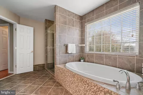 3307 Mccorkle Ct, Triangle, VA 22172 photo 24