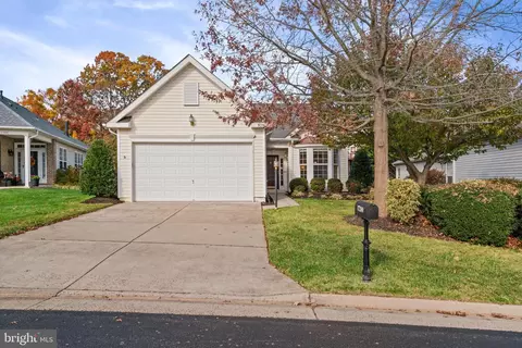 17280 Four Seasons Dr, Dumfries, VA 22025