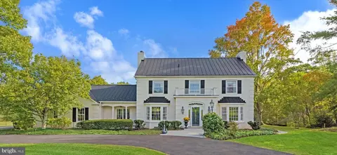 15607 Berkeley Dr, Haymarket, VA 20169