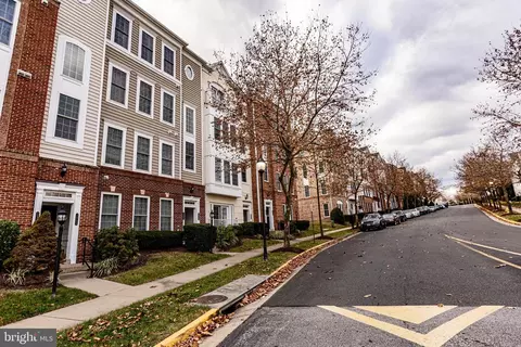 14786 Potomac Branch Dr, Woodbridge, VA 22191
