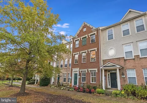 14518 Kentish Fire St, Gainesville, VA 20155