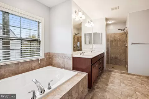 14447 Broadwinged Dr, Gainesville, VA 20155 photo 26