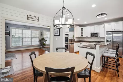 14447 Broadwinged Dr, Gainesville, VA 20155 photo 5