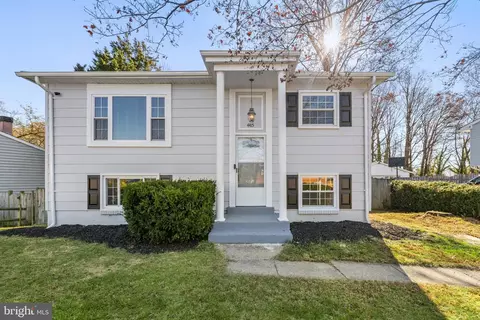 4415 Kentmore Dr, Woodbridge, VA 22193