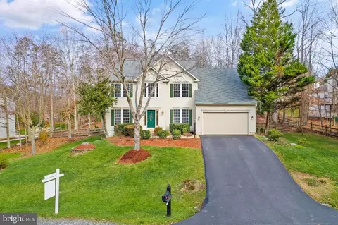 7872 Lynncrest Dr, Manassas, VA 20112