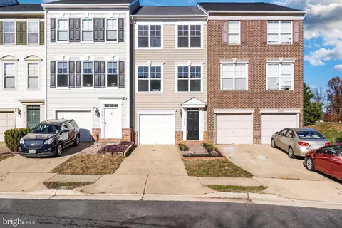 14384 Madrigal Dr, Woodbridge, VA 22193