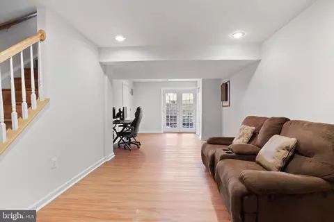 17570 Wayside Dr, Dumfries, VA 22026 photo 28