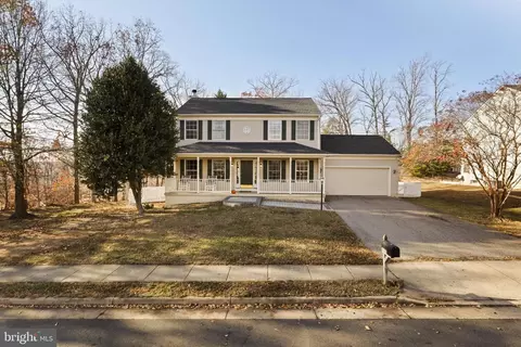 17570 Wayside Dr, Dumfries, VA 22026