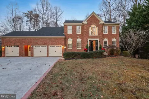 12244 Silent Wolf Dr, Manassas, VA 20112