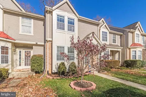 15742 Widewater Dr, Dumfries, VA 22025 photo 3