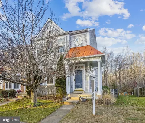 15565 Winding Creek Dr, Dumfries, VA 22025