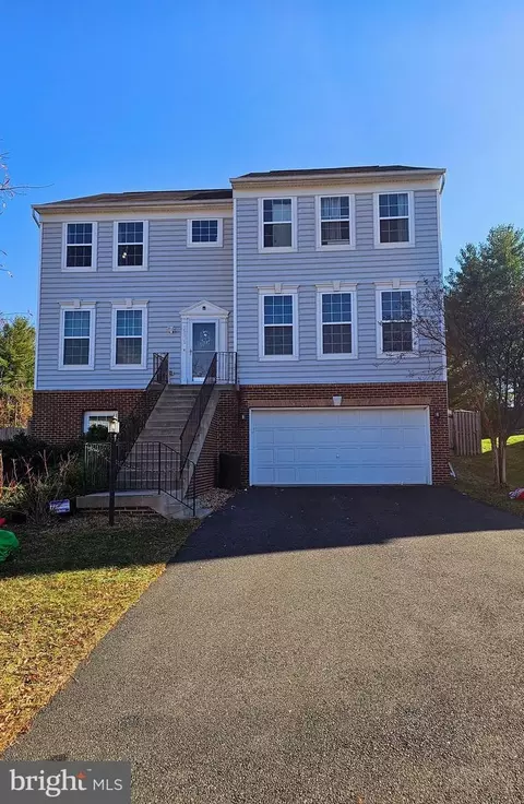 15939 Eagle Feather Dr, Woodbridge, VA 22191