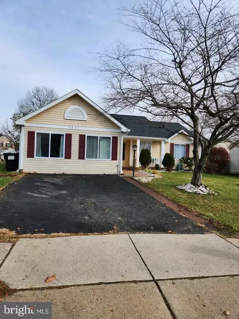 9821 Fairmont Ave, Manassas, VA 20109