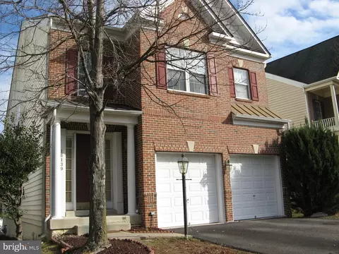 16139 Radburn St, Woodbridge, VA 22191