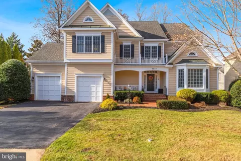 8010 Amsterdam Ct, Gainesville, VA 20155