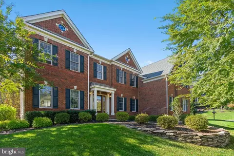 5315 Chaffins Farm Ct, Haymarket, VA 20169