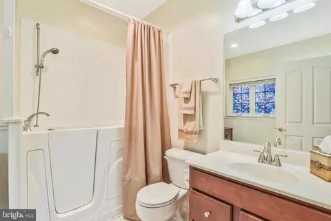 13220 Ormond Dr, Bristow, VA 20136 photo 24