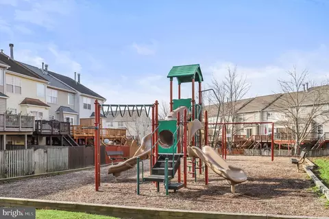 8468 Tackhouse Loop, Gainesville, VA 20155 photo 23